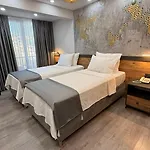 Hotel Zeus
