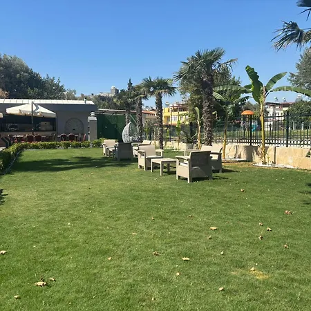 Zeus Otel Kuşadası