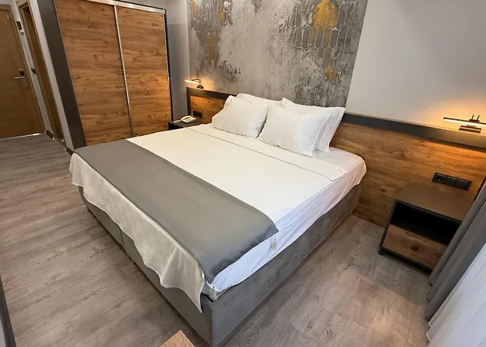 Zeus Ξενοδοχείο Κουσάντασι