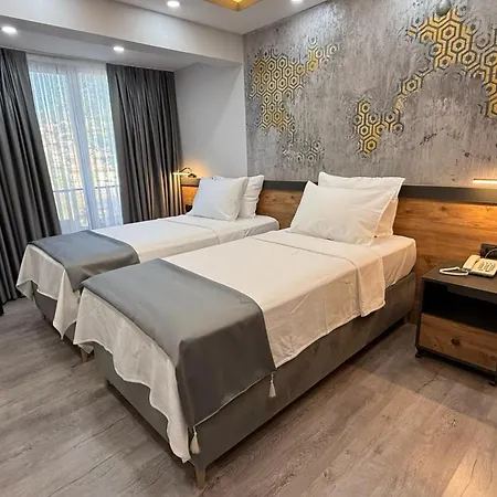 Hotel Zeus