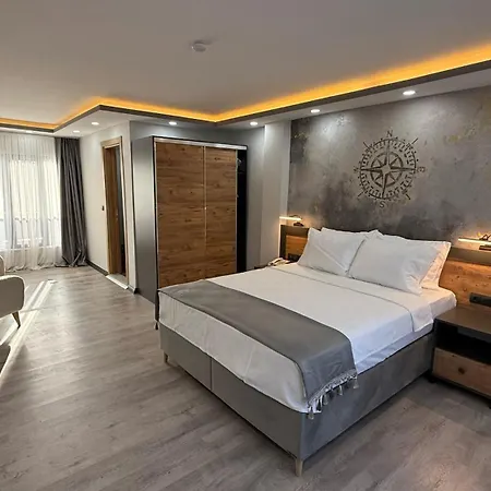 Zeus Hotel