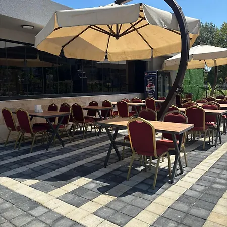 Zeus Hotel